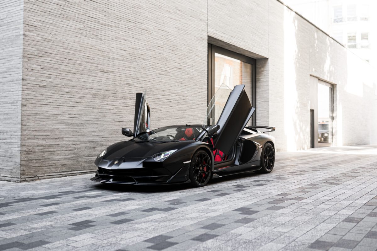 Lamborghini - Image 2