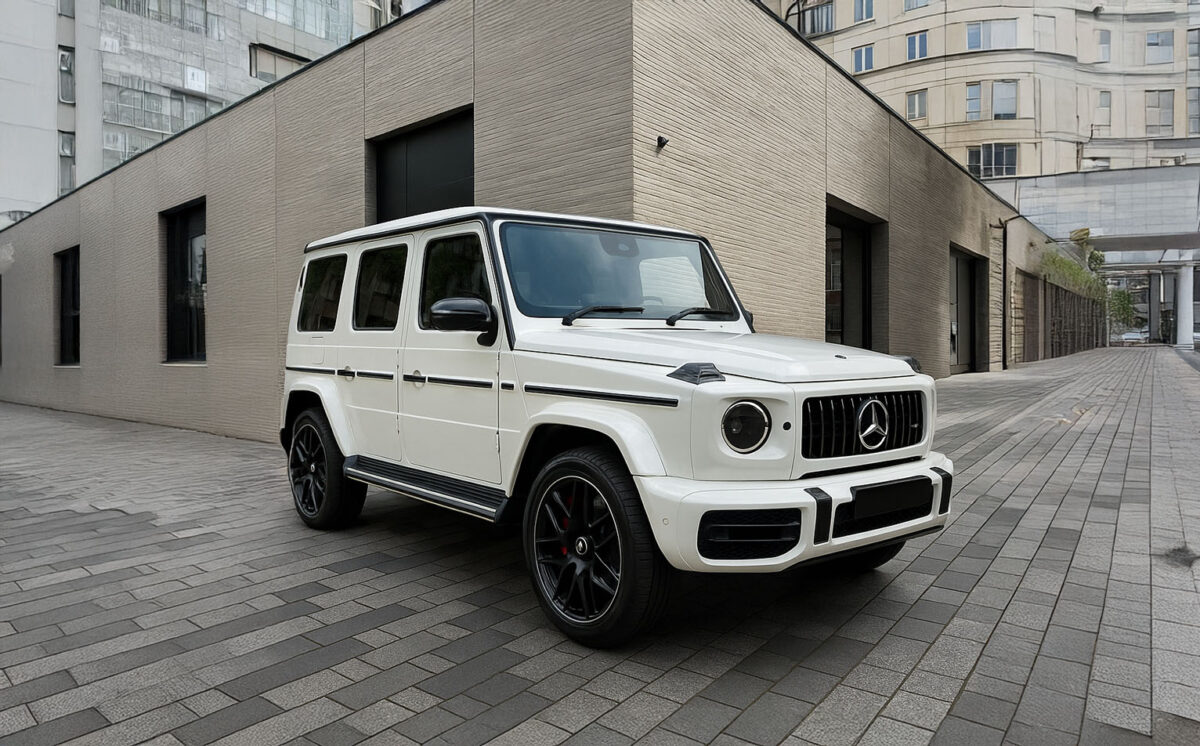 Mercedes Benz - Image 1