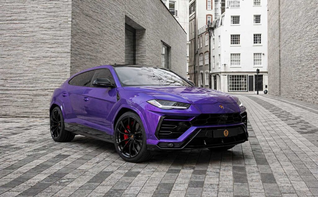Lamborghini Urus S Purple
