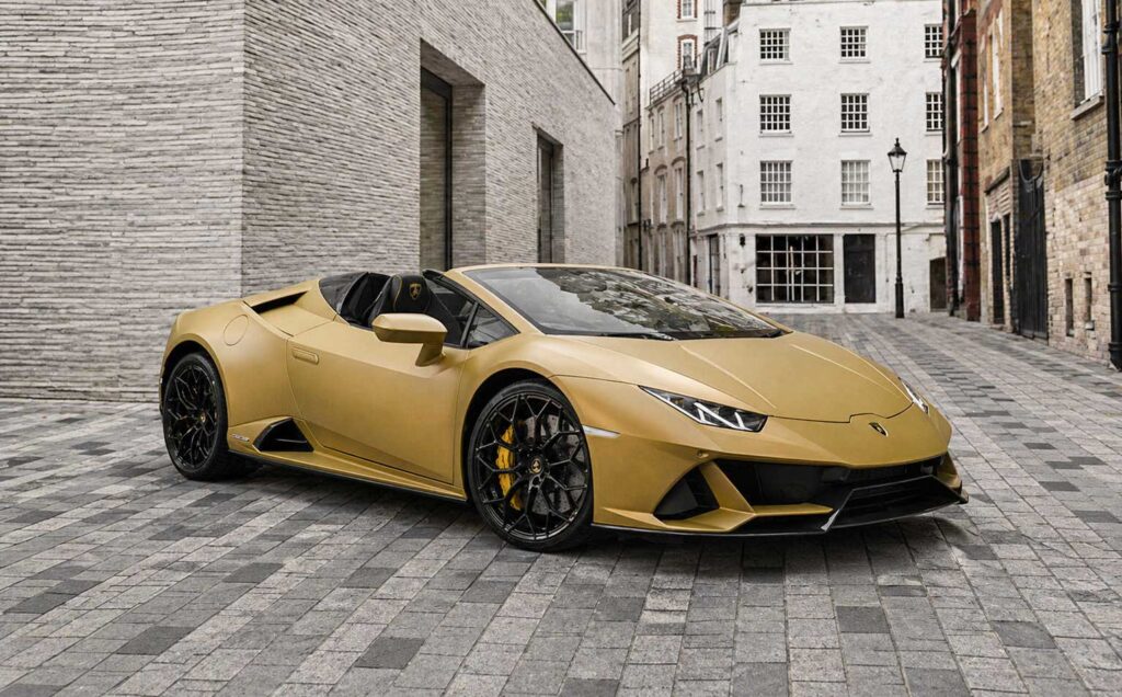 Lamborghini Huracan Evo Spyder Gold