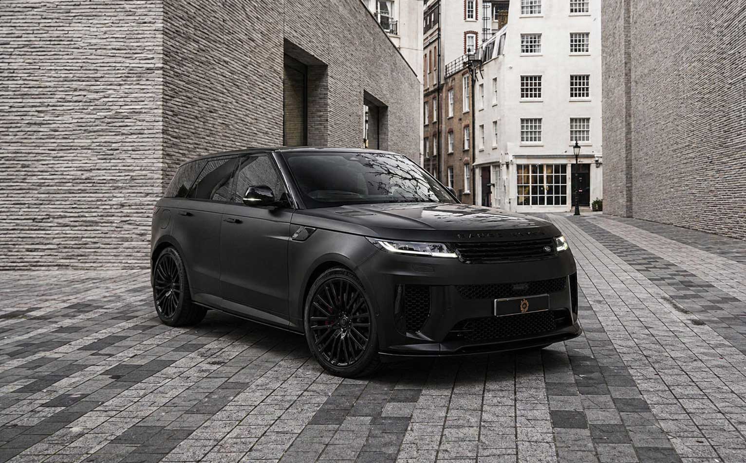 Range Rover Sport SV Satin Black