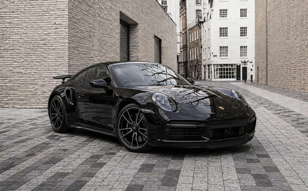 Porsche 911 911 Carrera 4 GTS